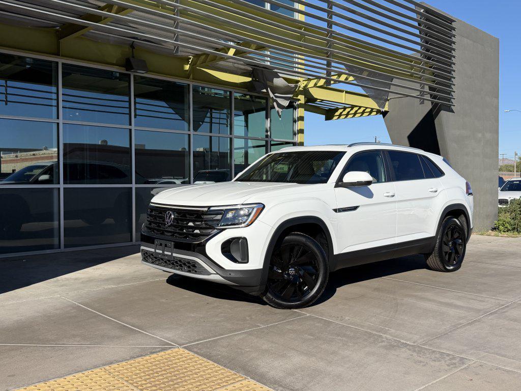 used 2025 Volkswagen Atlas Cross Sport car, priced at $32,277