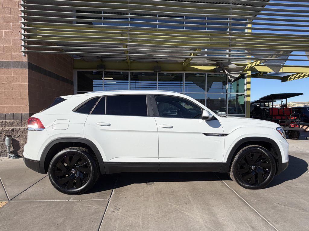 used 2025 Volkswagen Atlas Cross Sport car, priced at $32,277