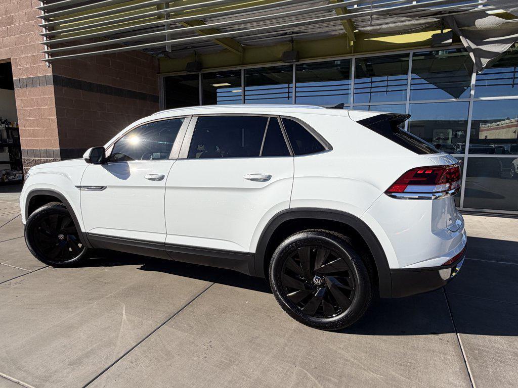 used 2025 Volkswagen Atlas Cross Sport car, priced at $32,277