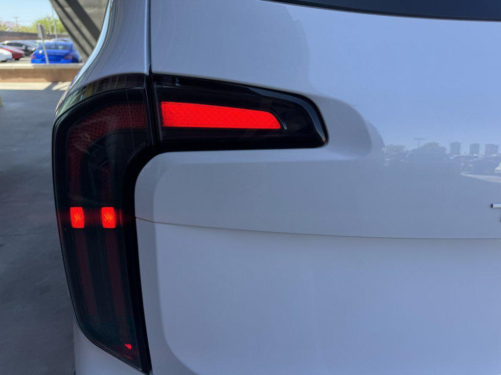 used 2024 Kia Telluride car, priced at $44,277