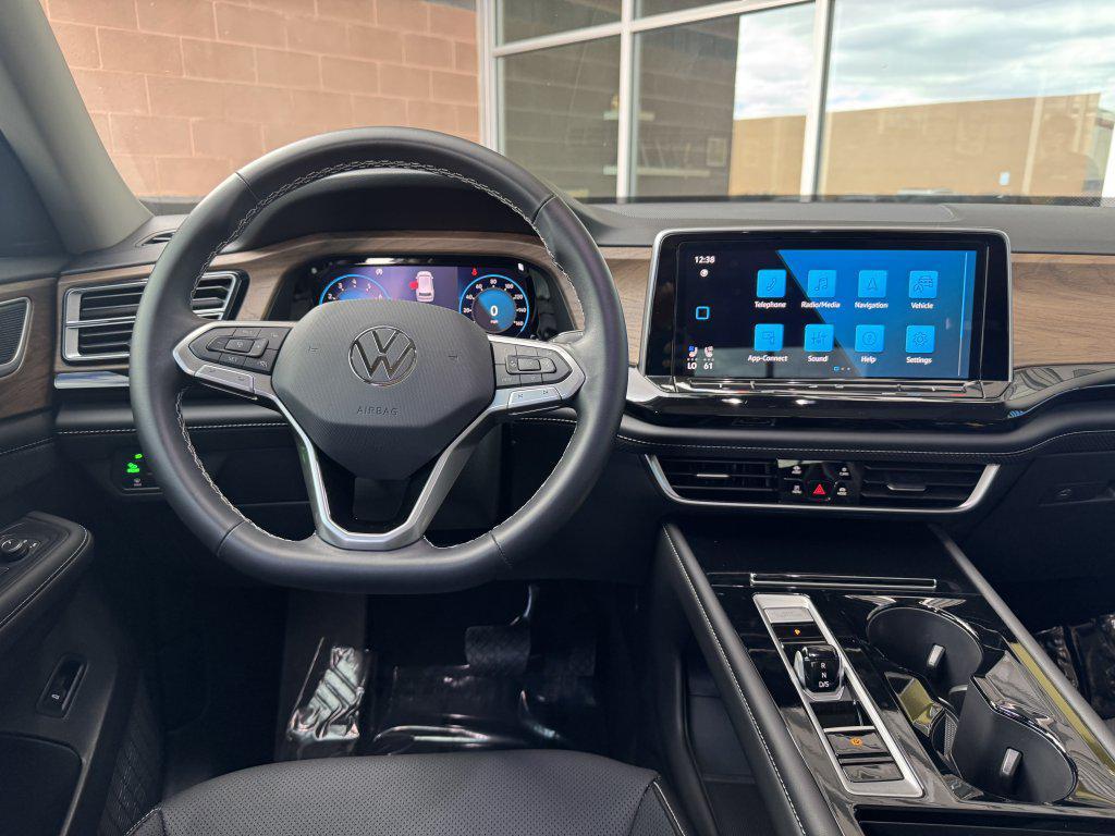 used 2025 Volkswagen Atlas car, priced at $34,977