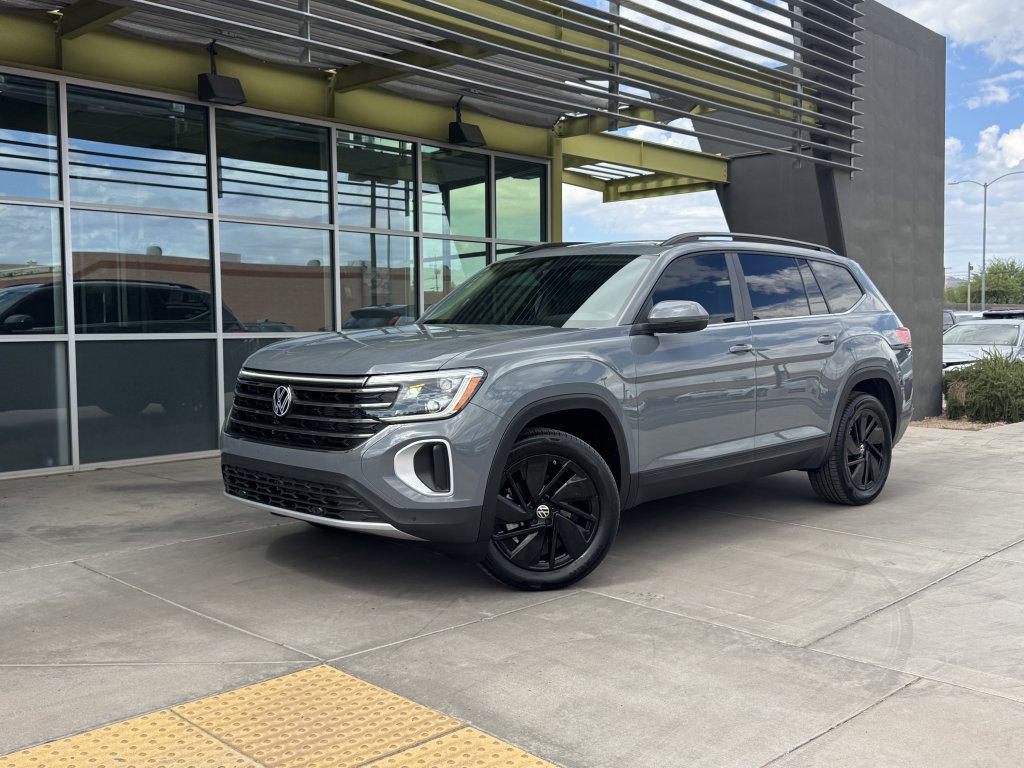 used 2025 Volkswagen Atlas car, priced at $34,977