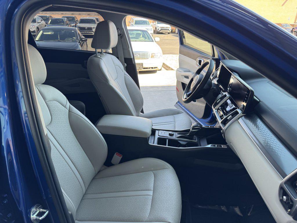 used 2023 Kia Sorento car, priced at $26,997