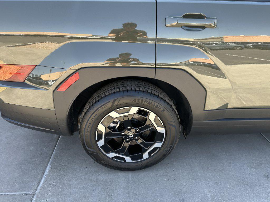 used 2024 Hyundai Santa Fe car, priced at $29,477