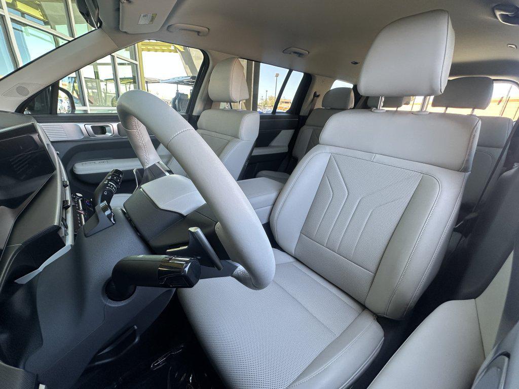 used 2024 Hyundai Santa Fe car, priced at $29,477