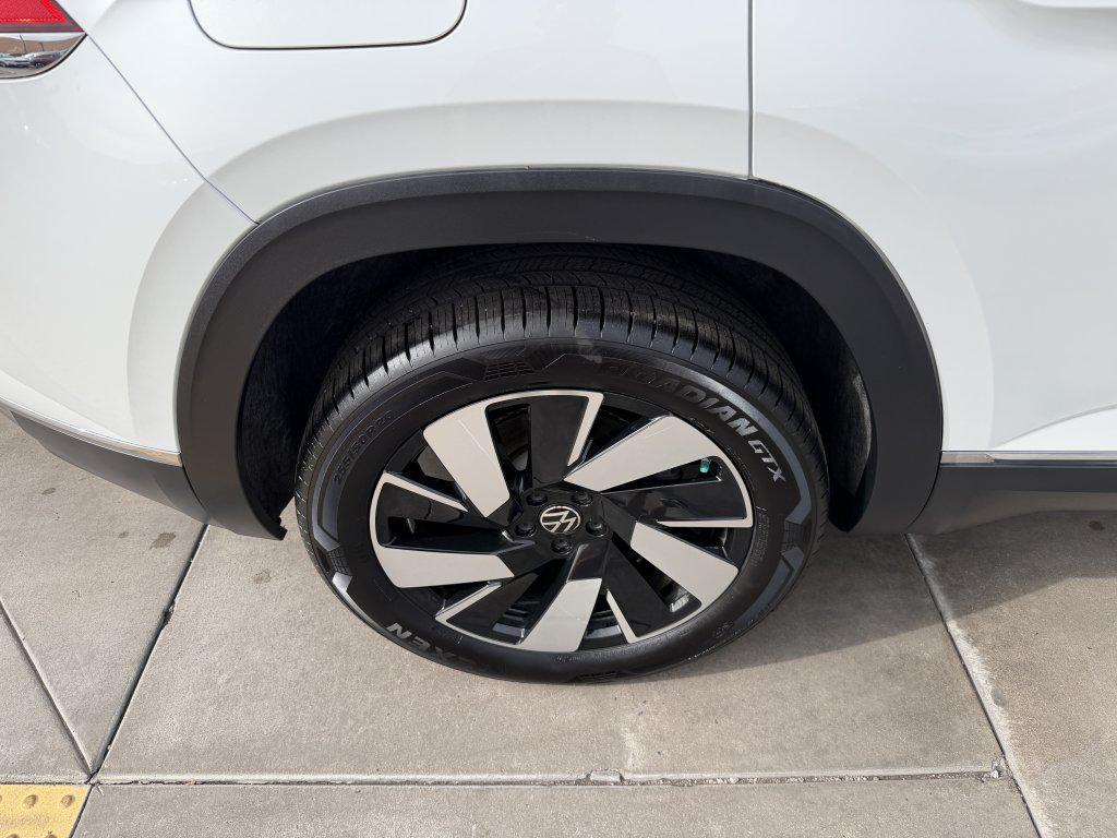 used 2024 Volkswagen Atlas Cross Sport car, priced at $34,777