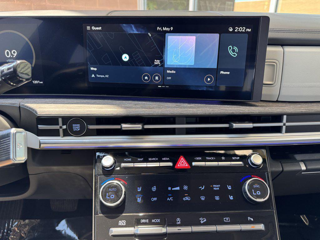 used 2024 Hyundai Santa Fe car, priced at $37,477
