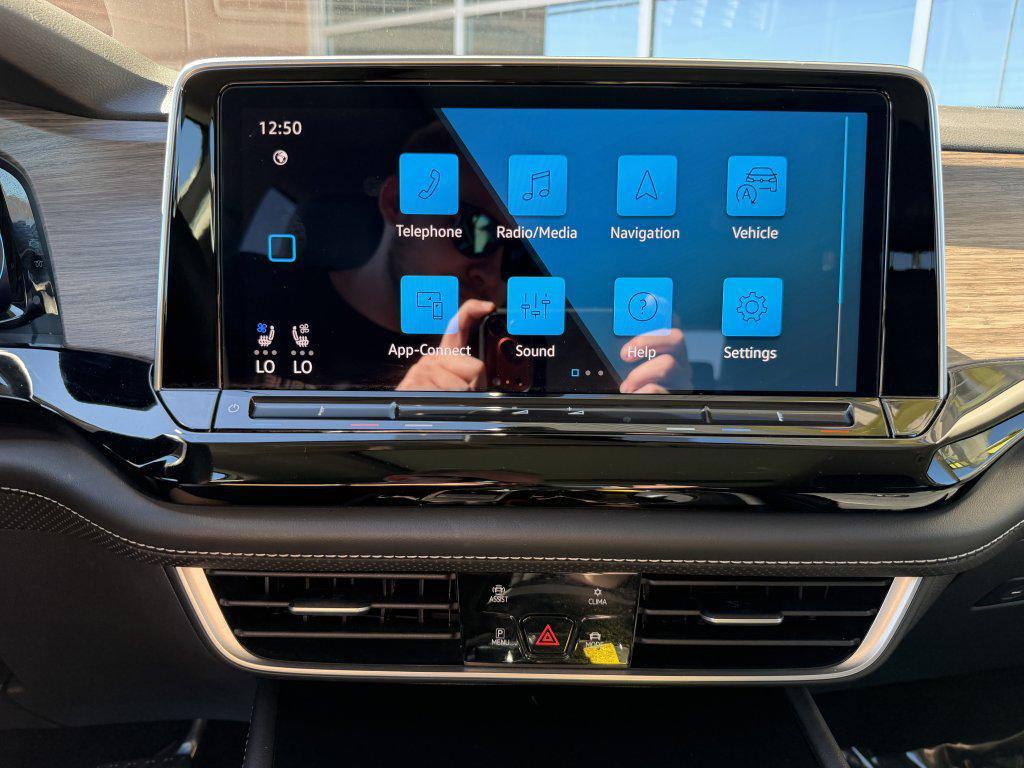 used 2024 Volkswagen Atlas car, priced at $32,777