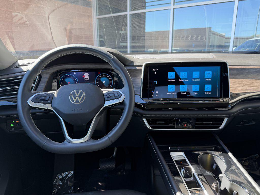 used 2024 Volkswagen Atlas car, priced at $32,777