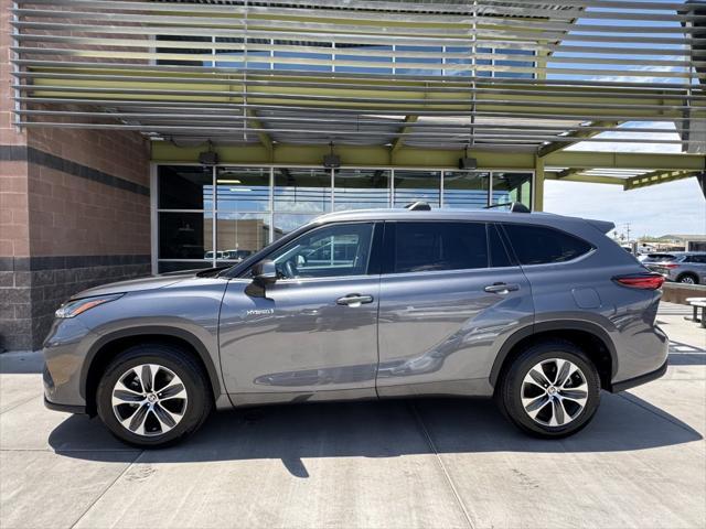 used 2021 Toyota Highlander Hybrid car, priced at $33,977