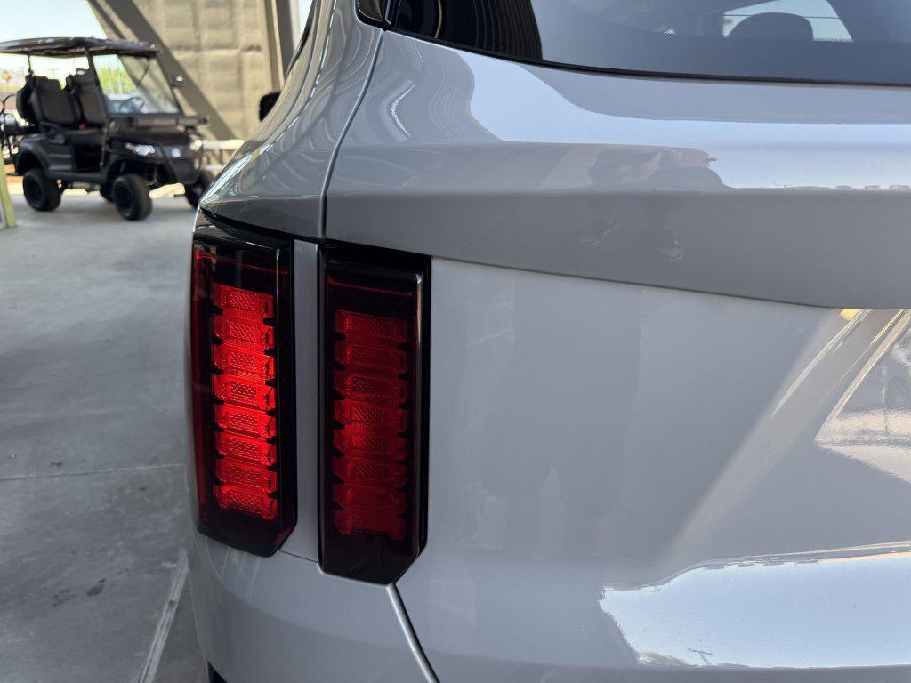 used 2022 Kia Sorento car, priced at $27,977
