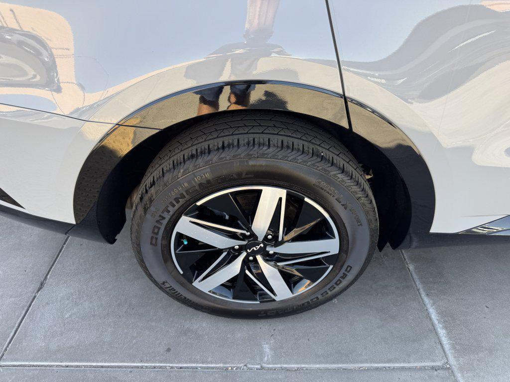 used 2022 Kia Sorento car, priced at $27,977