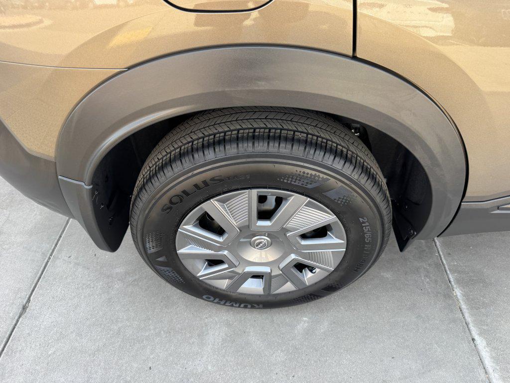 used 2025 Nissan Kicks car, priced at $20,477