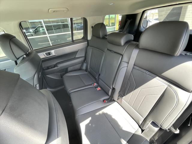 used 2024 Hyundai Santa Fe car, priced at $33,977