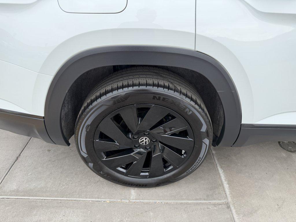 used 2024 Volkswagen Atlas car, priced at $29,977