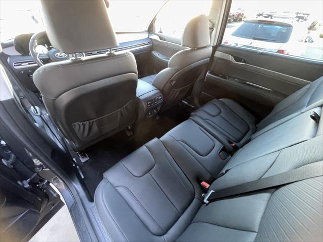 used 2025 Hyundai Palisade car, priced at $38,977