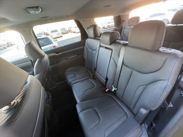 used 2025 Hyundai Palisade car, priced at $38,977