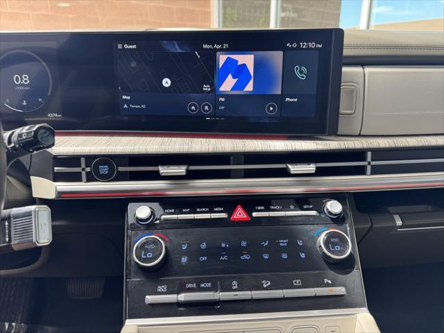 used 2024 Hyundai Santa Fe car, priced at $37,977