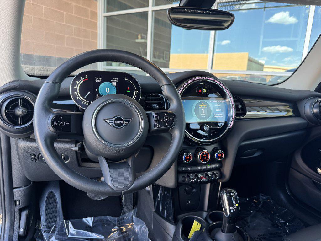 used 2024 MINI Hardtop car, priced at $26,777