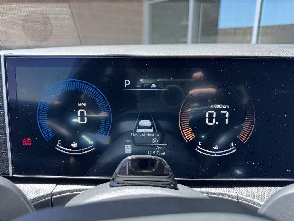 used 2024 Hyundai Santa Fe car, priced at $31,477