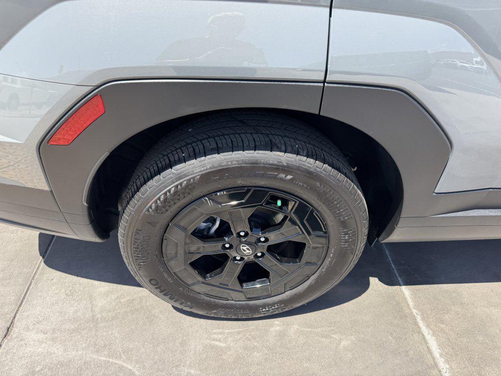 used 2024 Hyundai Santa Fe car, priced at $31,477