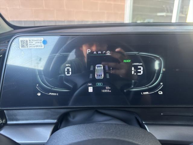 used 2024 Kia Sportage Hybrid car, priced at $30,277