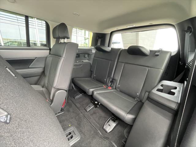used 2024 Hyundai Santa Fe car, priced at $33,777