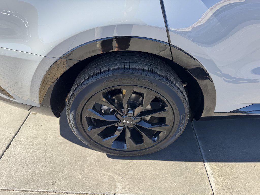 used 2023 Kia Sorento car, priced at $30,477