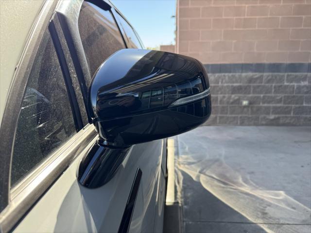 used 2023 Kia Sorento car, priced at $30,777