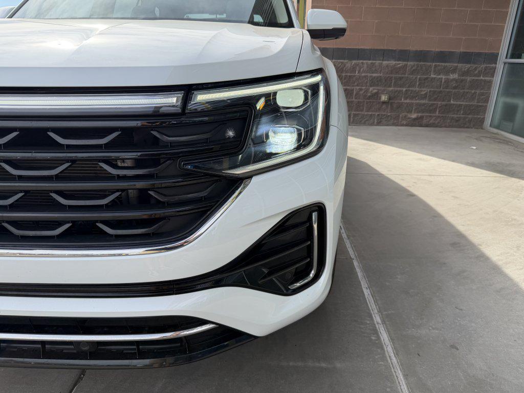 used 2024 Volkswagen Atlas car, priced at $37,477