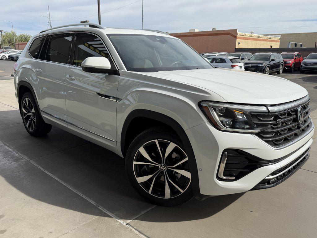 used 2024 Volkswagen Atlas car, priced at $37,477