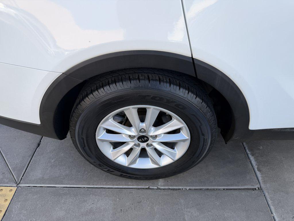 used 2020 Kia Sorento car, priced at $14,777