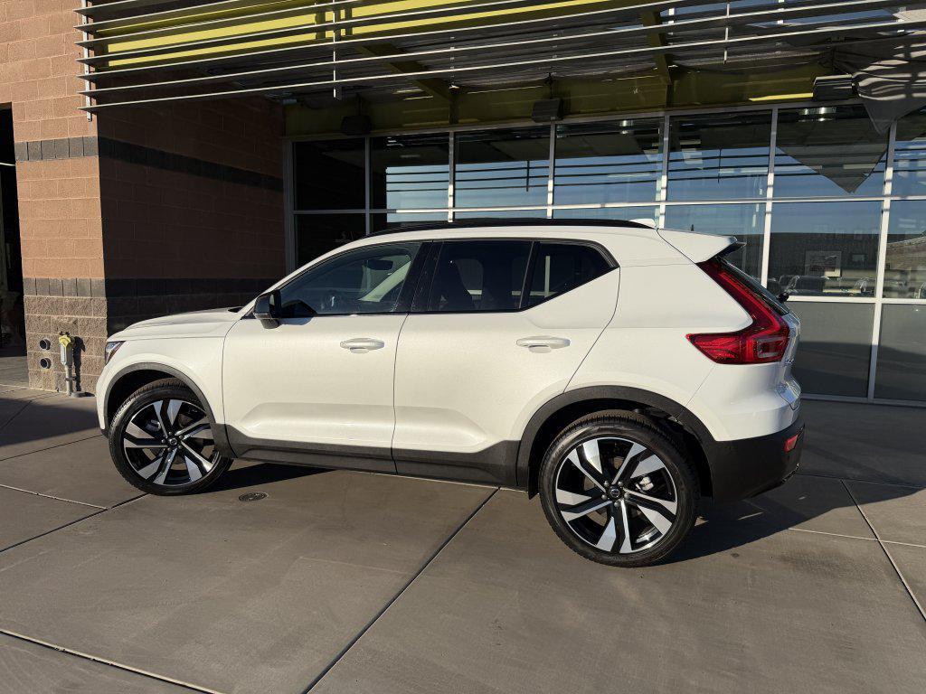 used 2024 Volvo XC40 car, priced at $30,477