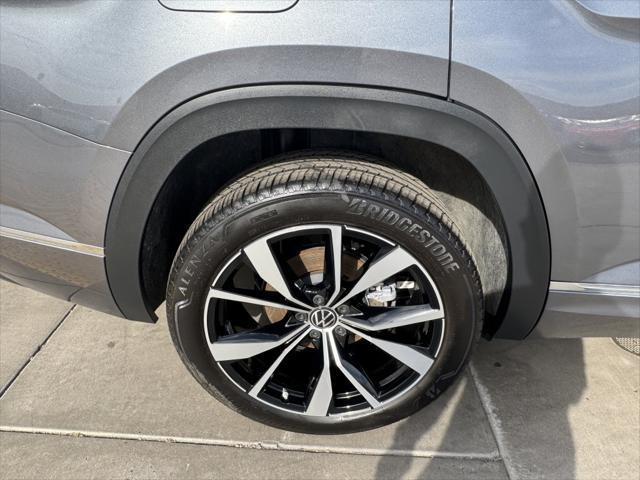used 2024 Volkswagen Atlas car, priced at $41,477