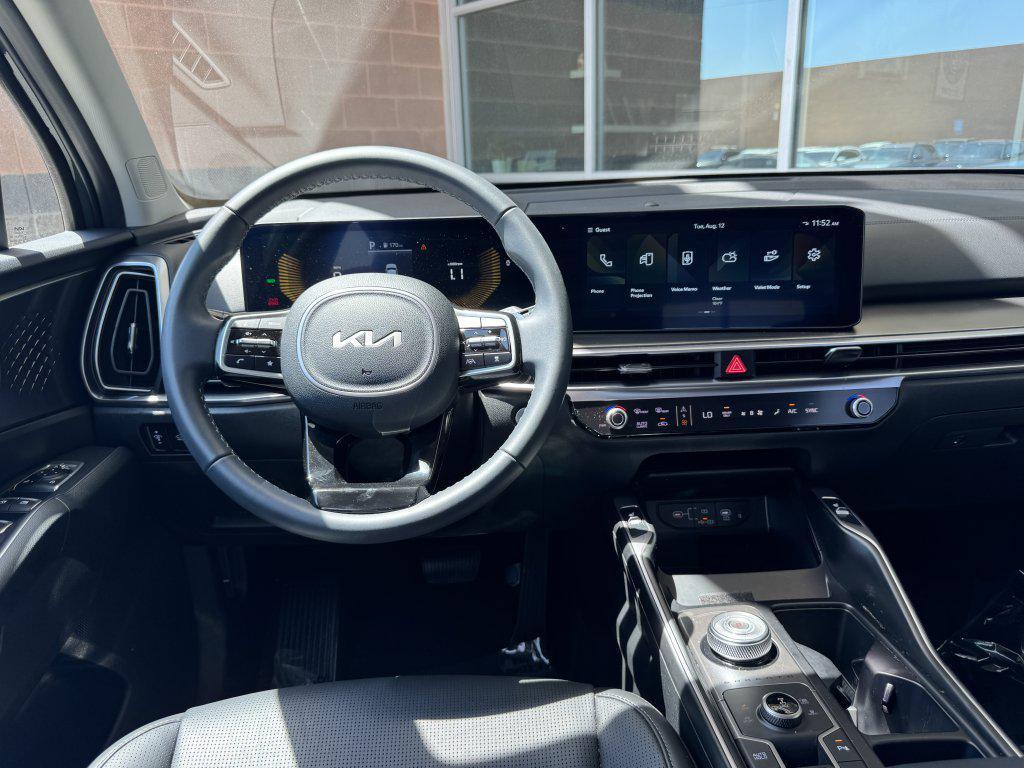 used 2025 Kia Sorento Hybrid car, priced at $34,777