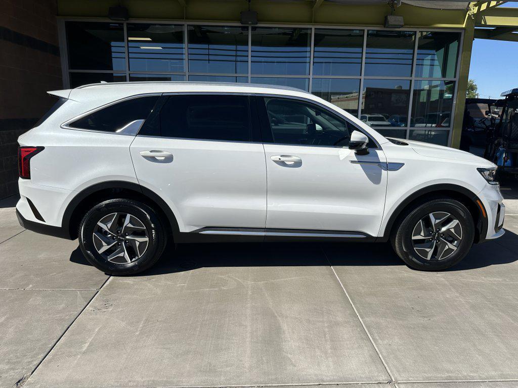 used 2023 Kia Sorento Hybrid car, priced at $27,477