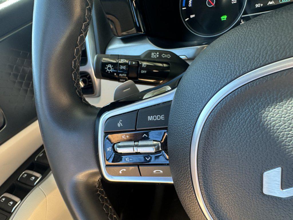 used 2023 Kia Sorento Hybrid car, priced at $27,477