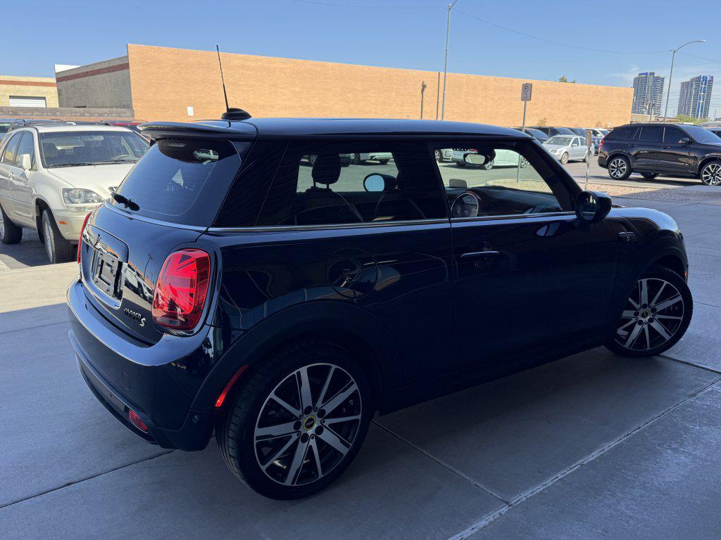 used 2023 MINI Hardtop car, priced at $19,977