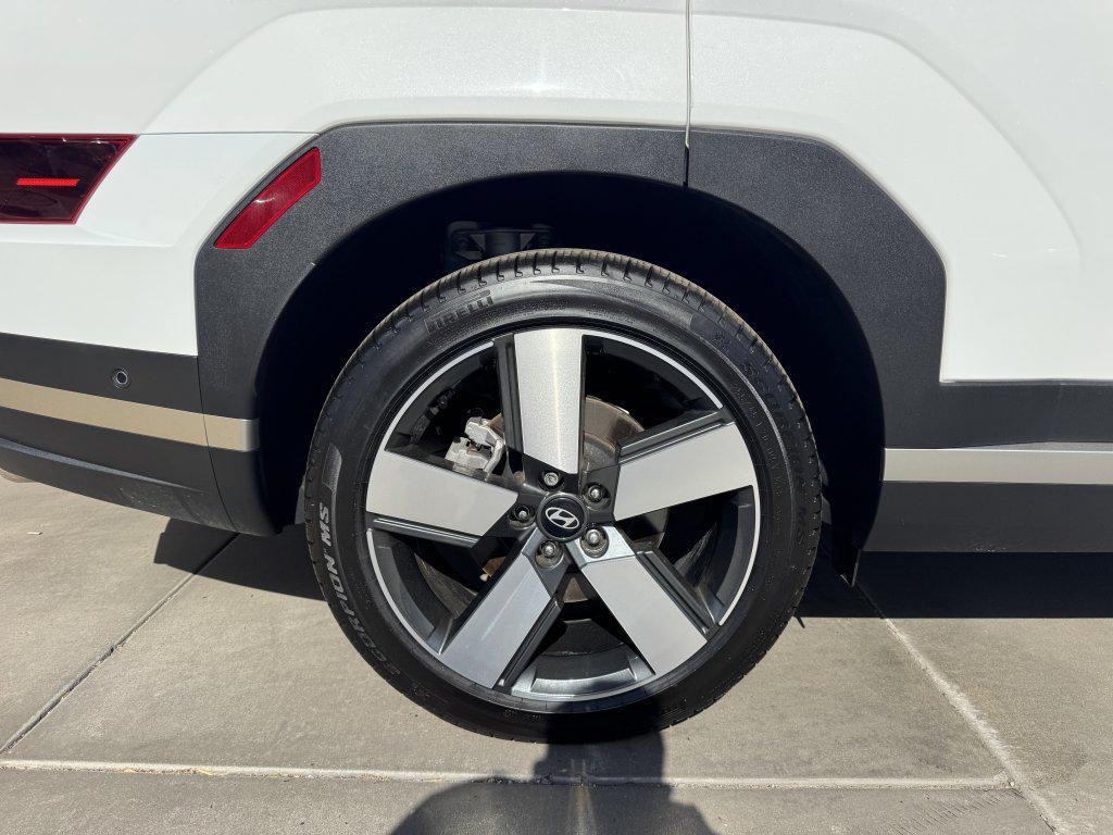 used 2024 Hyundai Santa Fe car, priced at $35,477