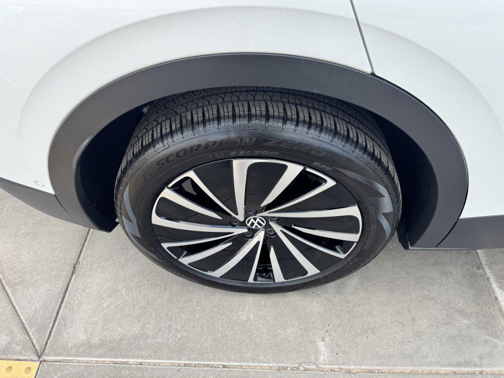 used 2024 Volkswagen ID.4 car, priced at $24,777