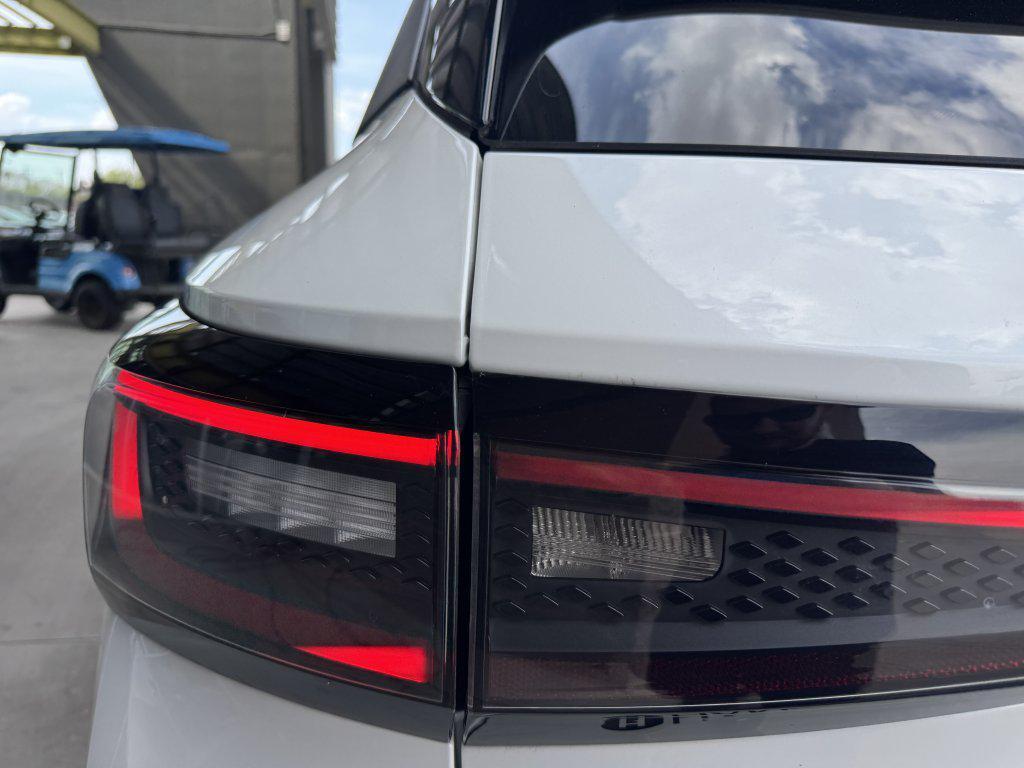 used 2024 Volkswagen ID.4 car, priced at $24,777