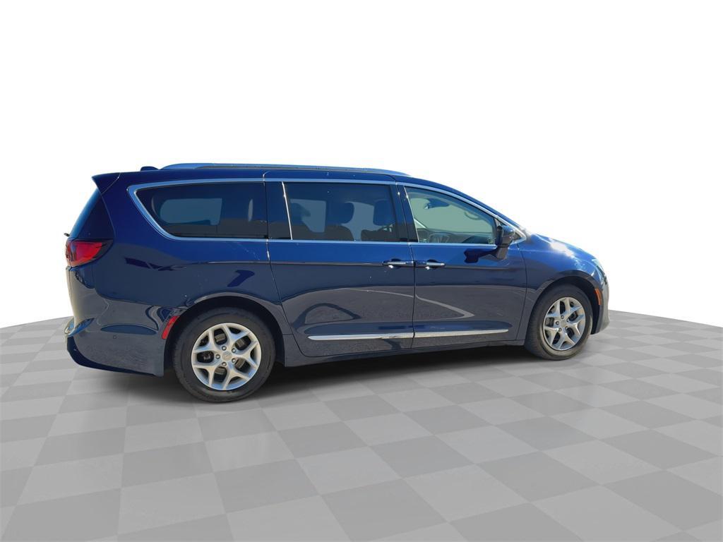 used 2017 Chrysler Pacifica car, priced at $13,296