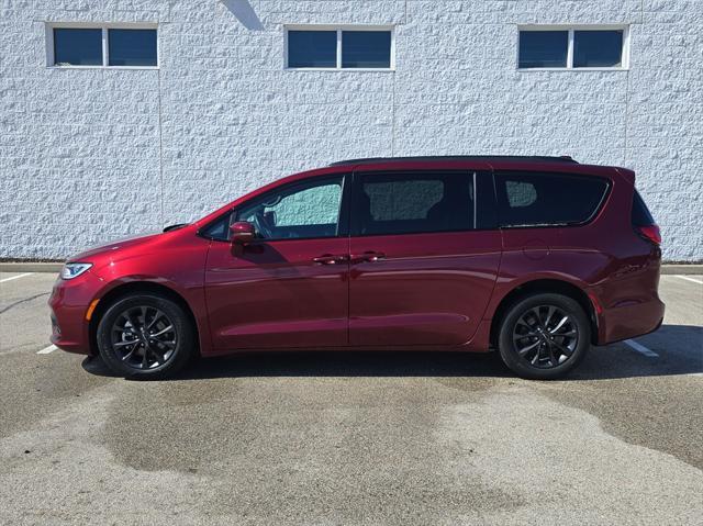 used 2021 Chrysler Pacifica car, priced at $24,435
