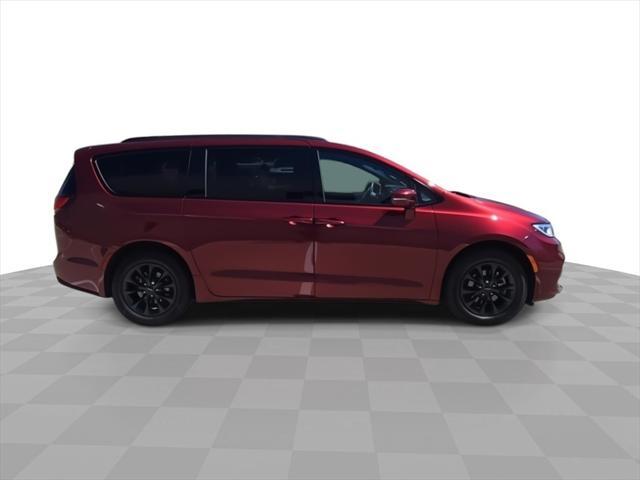 used 2021 Chrysler Pacifica car, priced at $22,921