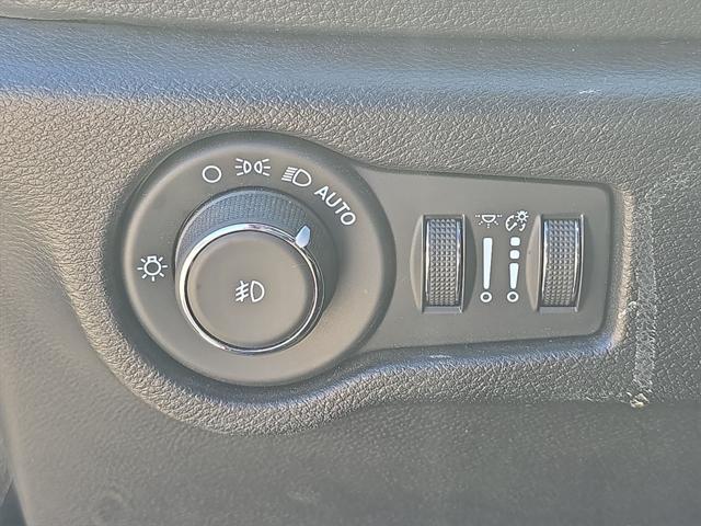 used 2021 Chrysler Pacifica car, priced at $22,921