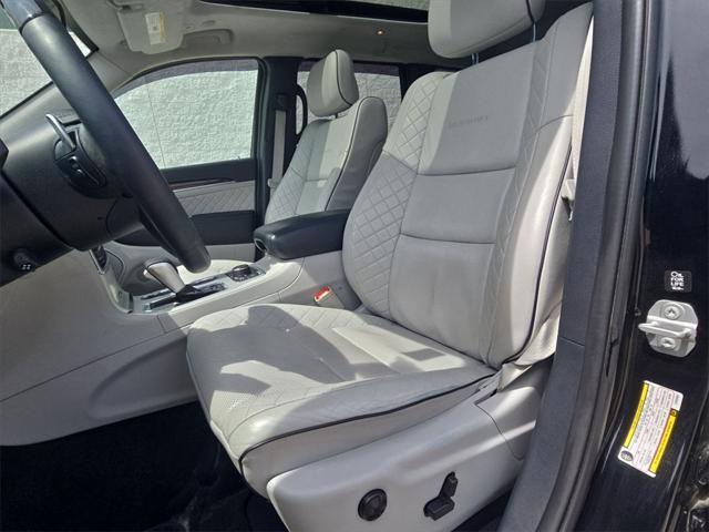 used 2020 Jeep Grand Cherokee car, priced at $28,643