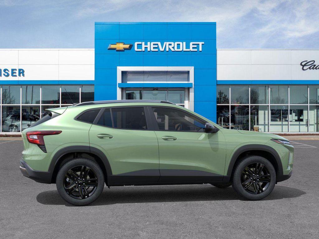new 2025 Chevrolet Trax car, priced at $25,675