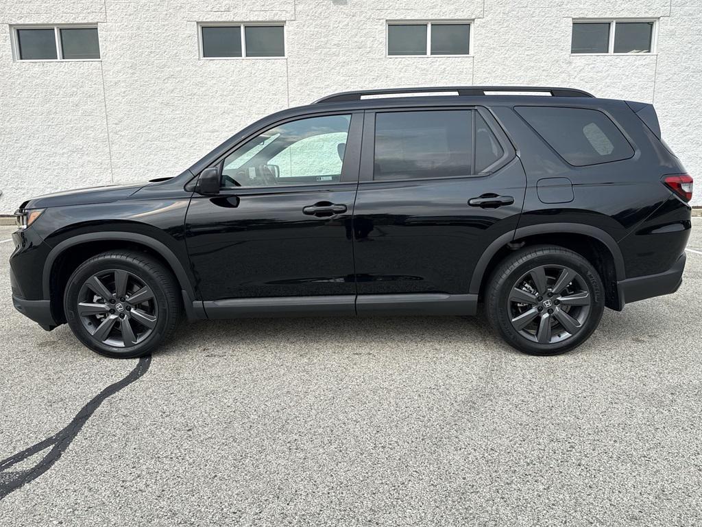 used 2025 Honda Pilot car, priced at $40,309