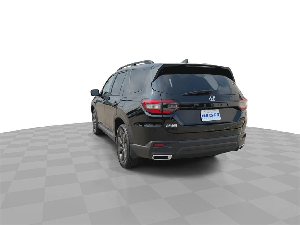 used 2025 Honda Pilot car, priced at $40,309