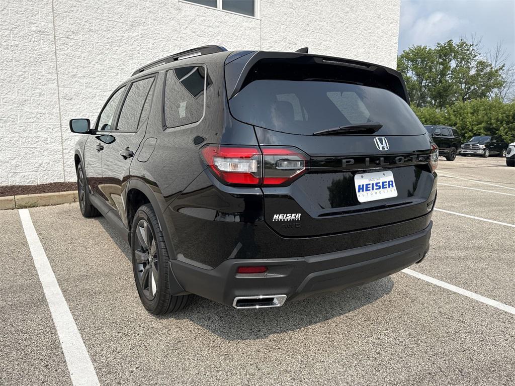 used 2025 Honda Pilot car, priced at $40,309